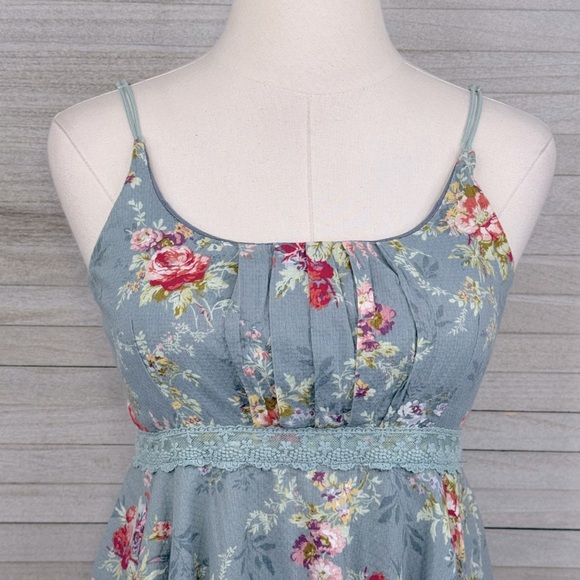 YUMI BOUTIQUE Mini Sleeveless Sundress Blue Cottage Floral -Small - Picture 2 of 4